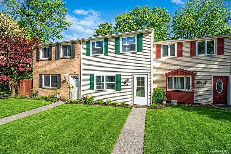 102 Hill Spur