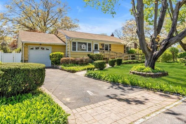 Image 1 of 22 for 102 Kingsland Avenue in Long Island, West Islip, NY, 11795