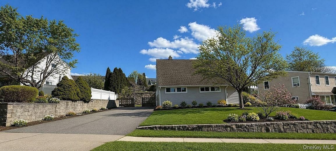 102 Mountaindale Road