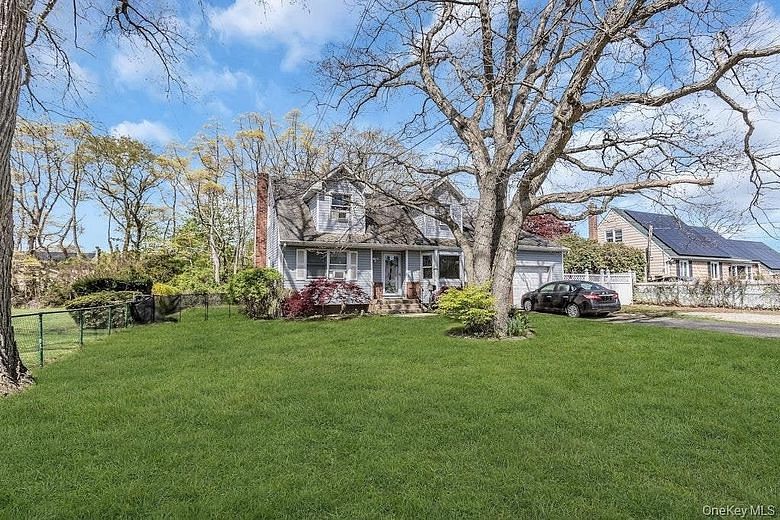 102 Pine Acres Boulevard