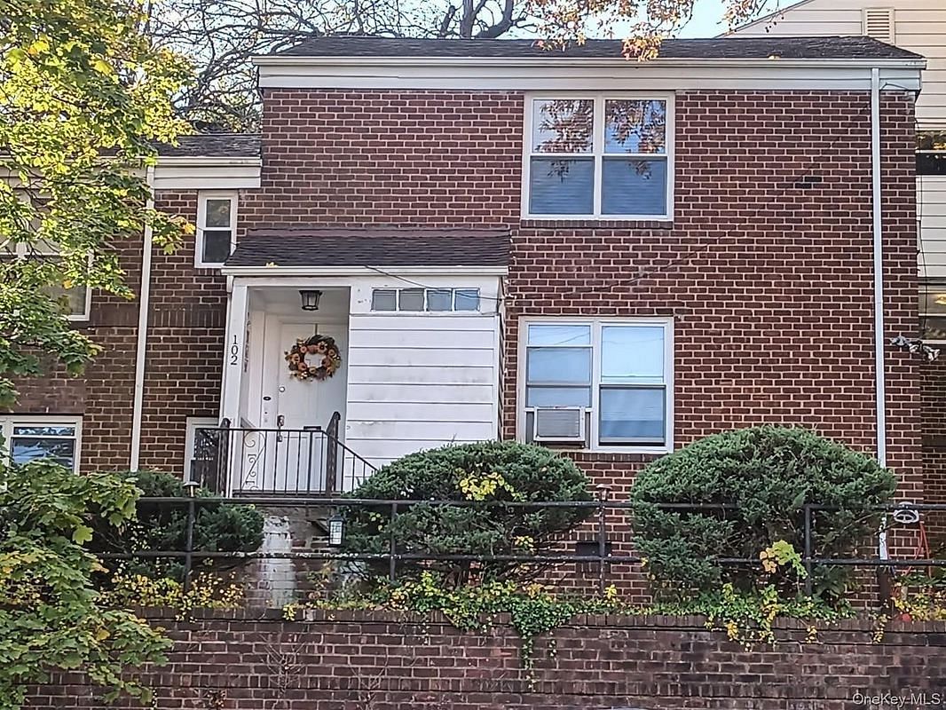 Image 1 of 11 for 102 Spruce Street #2A in Westchester, Yonkers, NY, 10701