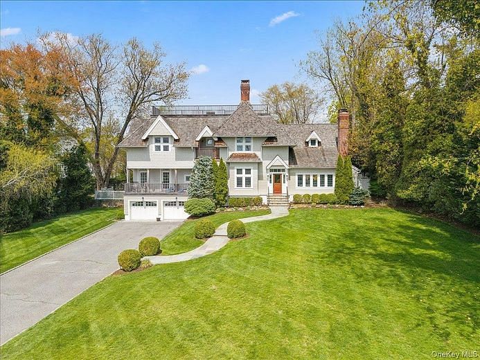 1020 Constable Drive