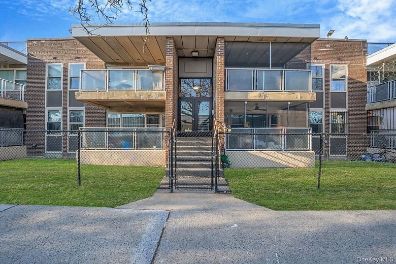 1020 Elton Street #18BB