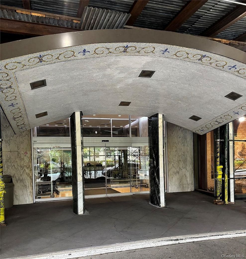 1020 Grand Concourse #6L