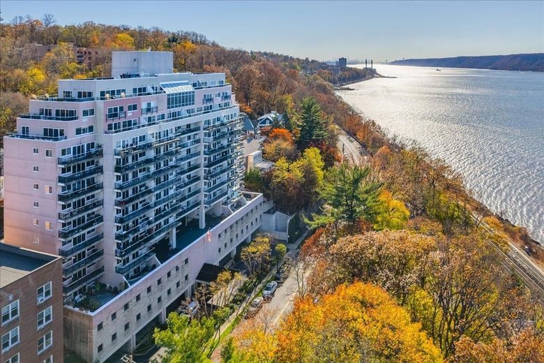 1020 Warburton Avenue #10F