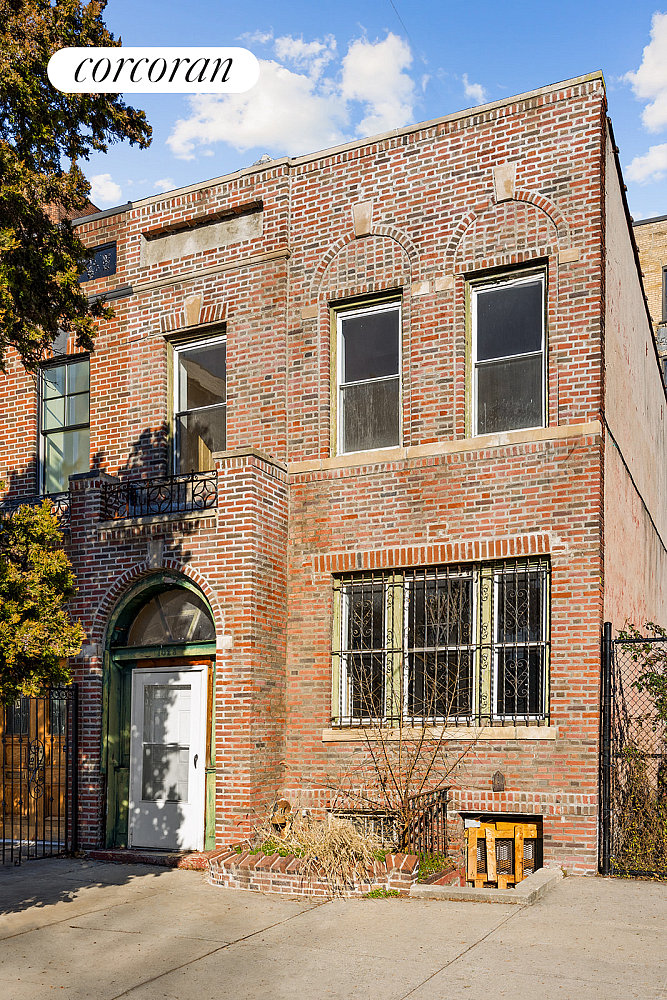 1023 Union Street