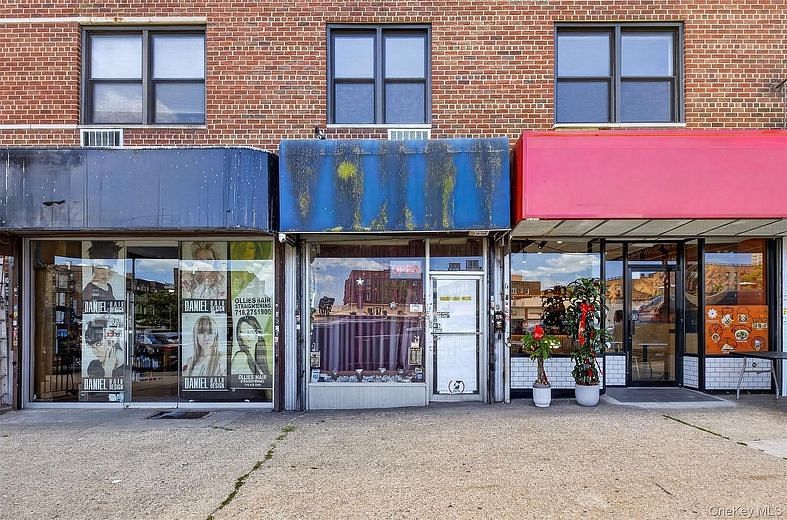 10230 Queens Boulevard #1002