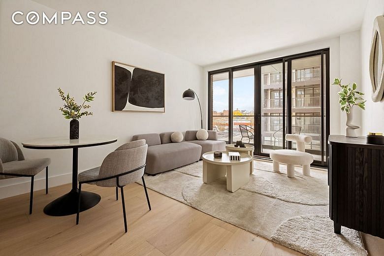 1025 Pacific Street #3B