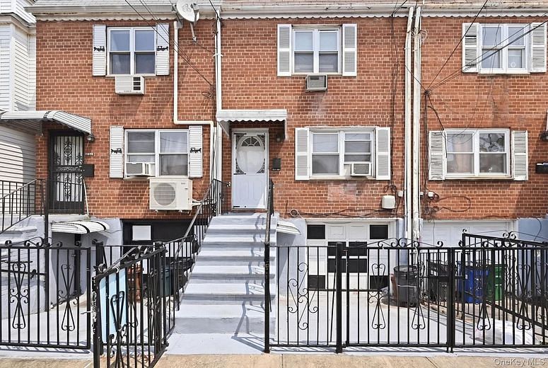 103-19A 110th st. South Richmond Hill