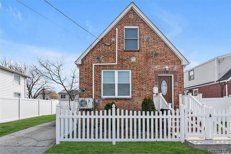 103 Clement Avenue #1