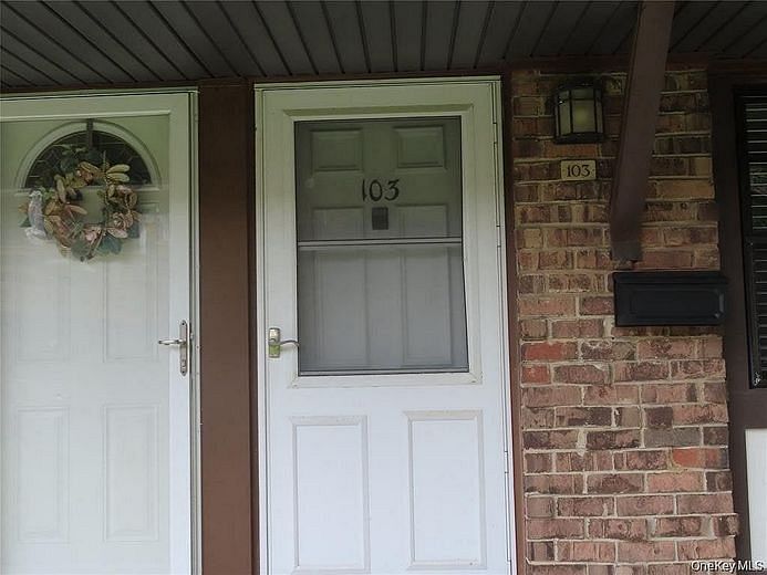 103 Mariners Way
