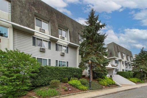 Image 1 of 23 for 1035 E Boston Post Road #1-7 in Westchester, Mamaroneck, NY, 10543