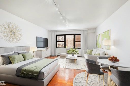 Image 1 of 7 for 1036 Park Avenue #3B in Manhattan, New York, NY, 10028