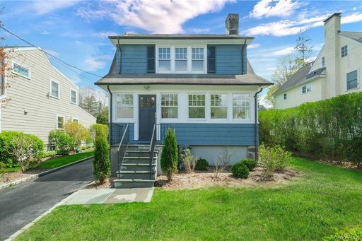 Image 1 of 27 for 104 W Garden Road in Westchester, Mamaroneck, NY, 10538