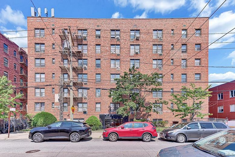 1040 Neilson Street #3B3