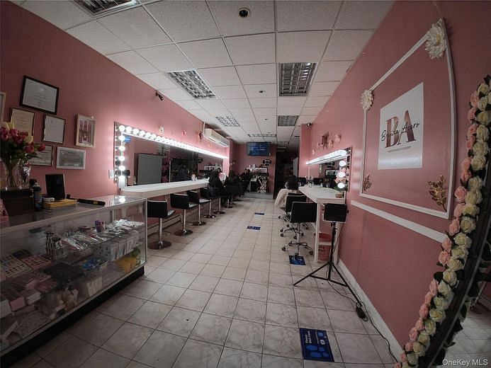 10428 Jamaica Avenue