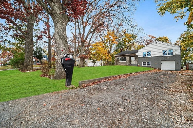 1043 Wilson Boulevard