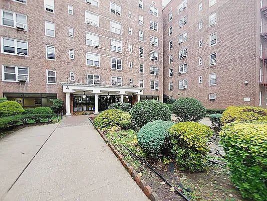 105-38 63rd Drive #5P