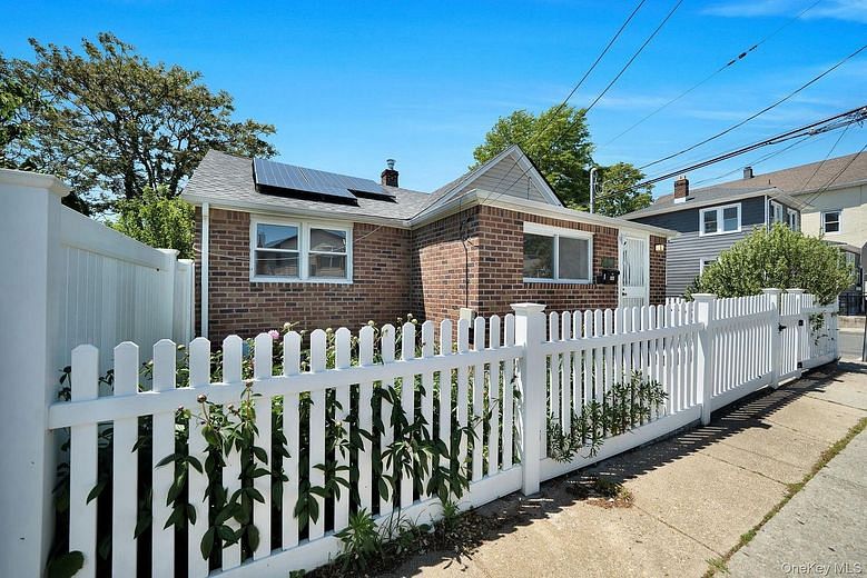 105 Claridge Avenue