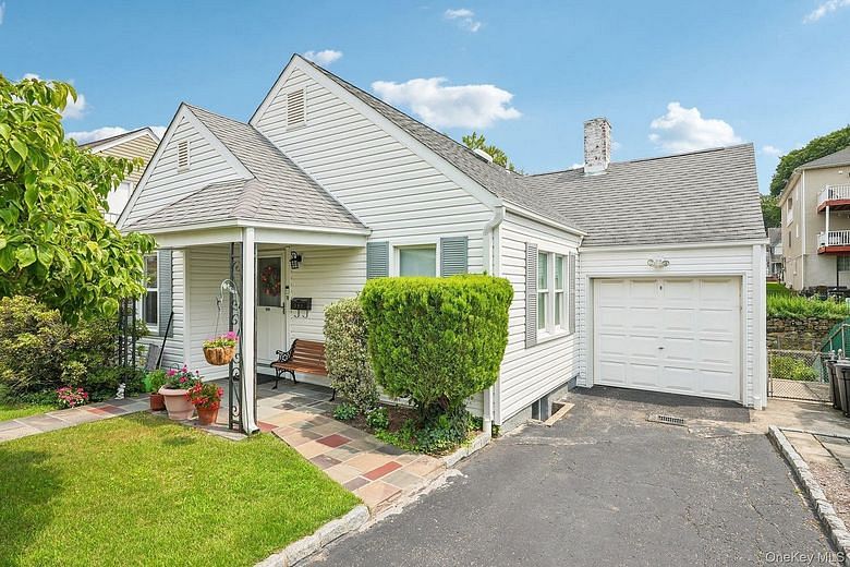 105 Hildreth Place