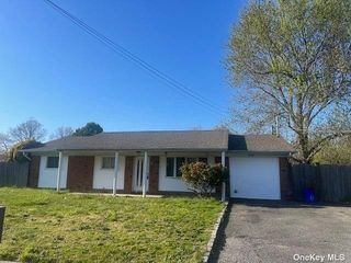 Image 1 of 11 for 105 Nathalie Avenue in Long Island, Amityville, NY, 11701