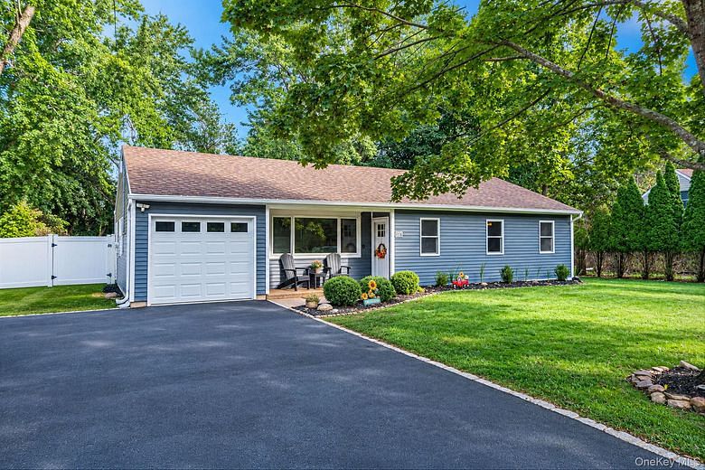 105 Raynor Road