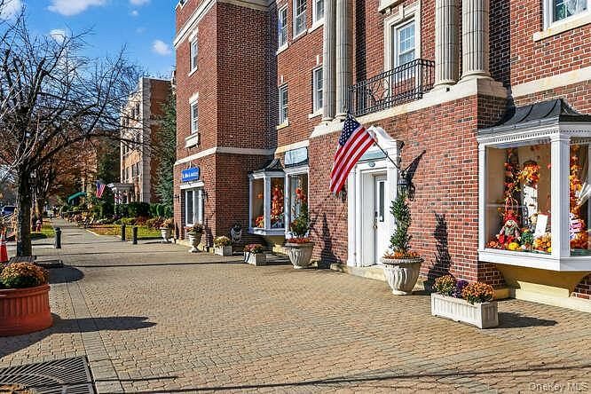 105 Seventh Street #10