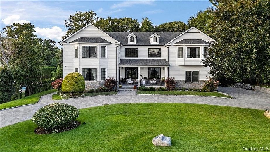 105 Woodhill Lane