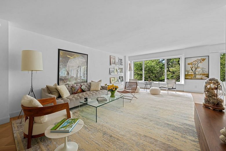 1050 Fifth Avenue #3E