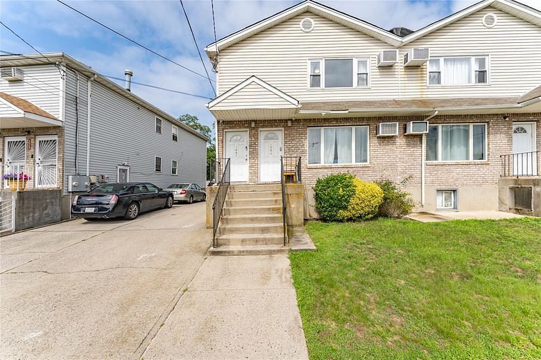 1051 Bay 32nd Street