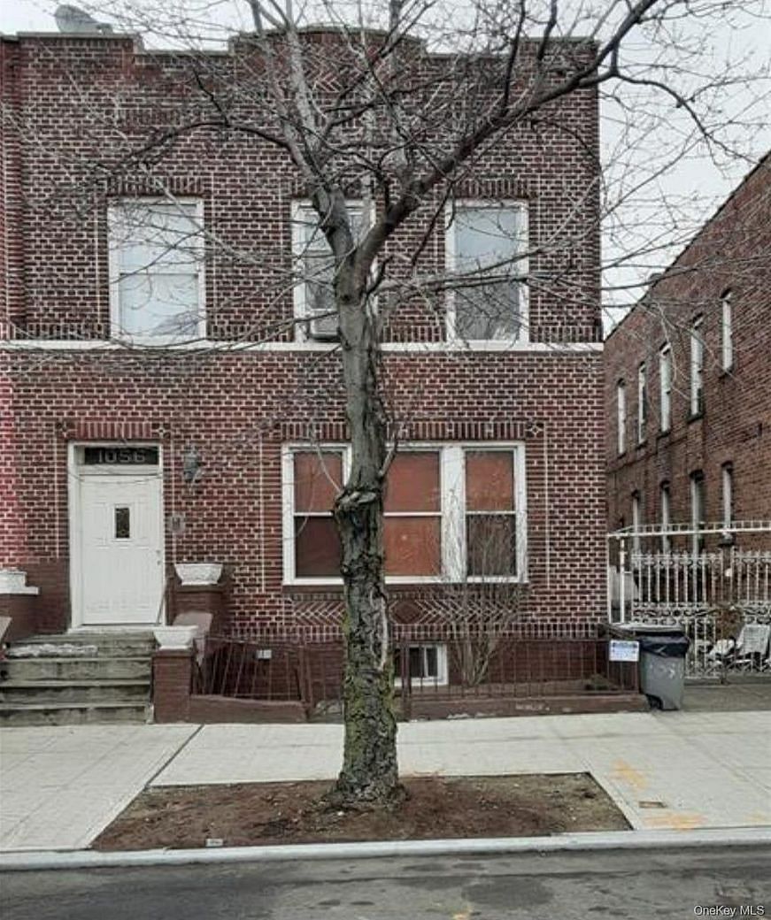 1056 Longfellow Avenue