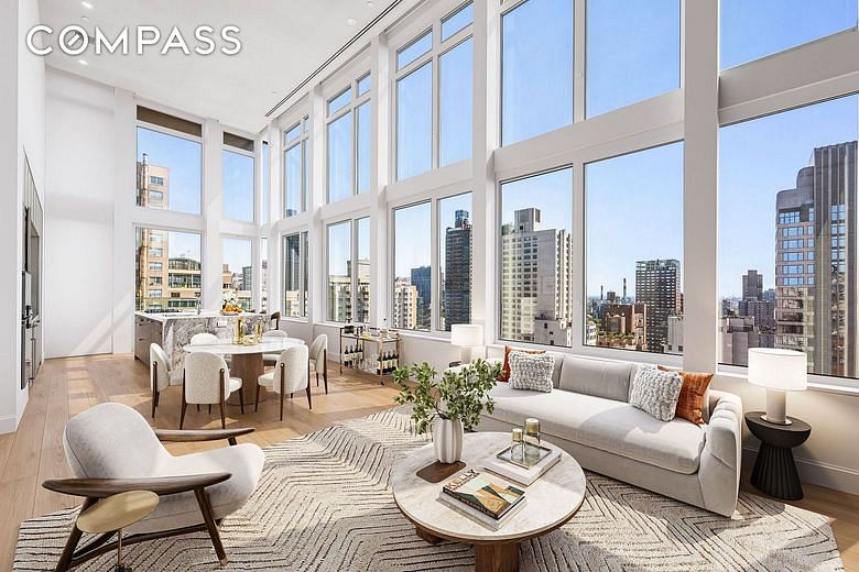 1059 Third Avenue #22A