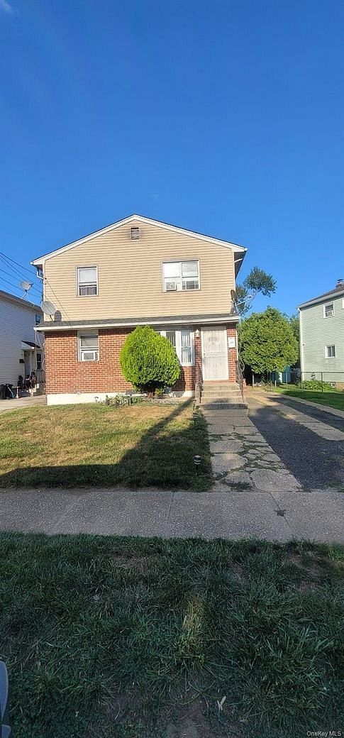 106-108 Remsen Avenue