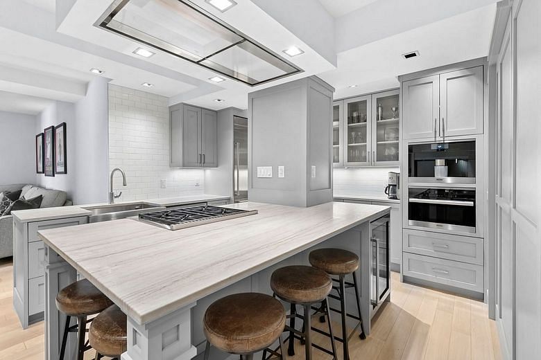 106 Central Park South #14B