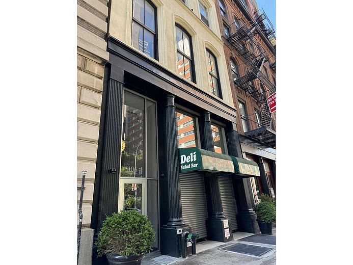 106 Duane Street #COM