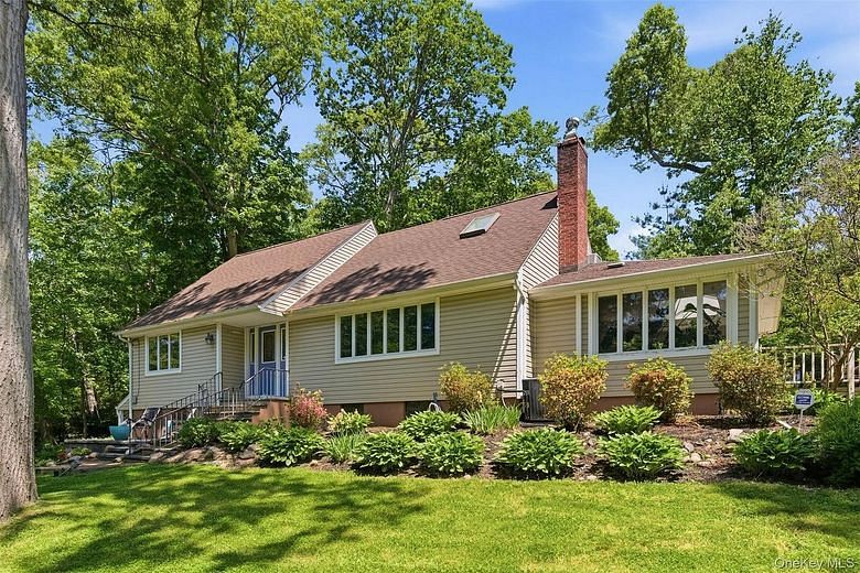 106 Vineyard Road