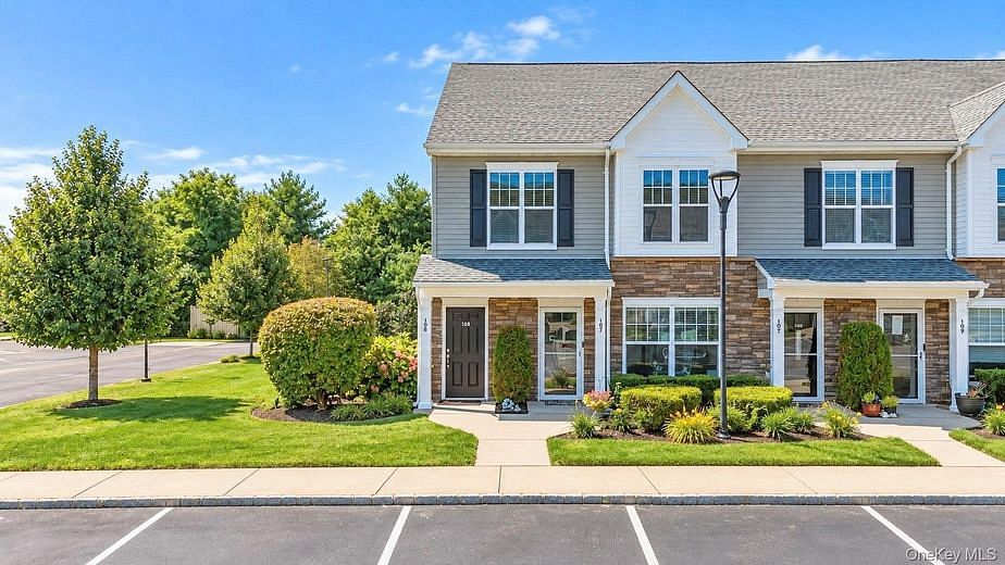 106 Weatherby Lane