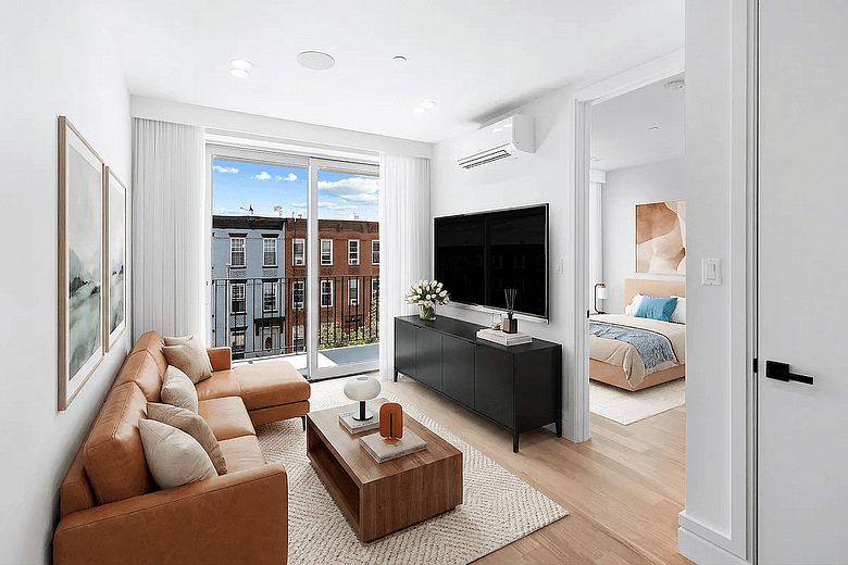 1060 Jefferson Avenue #4B