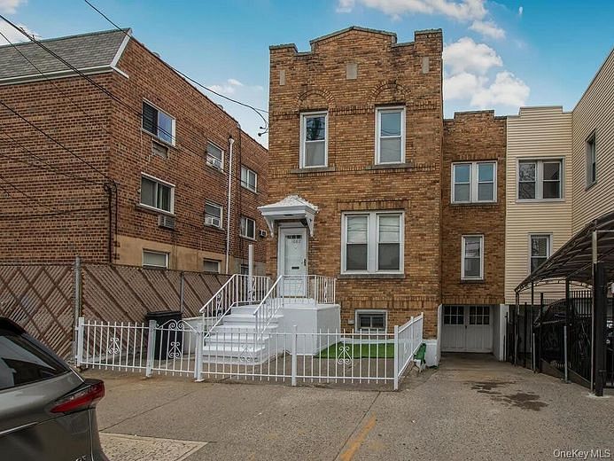 1062 Calhoun Avenue