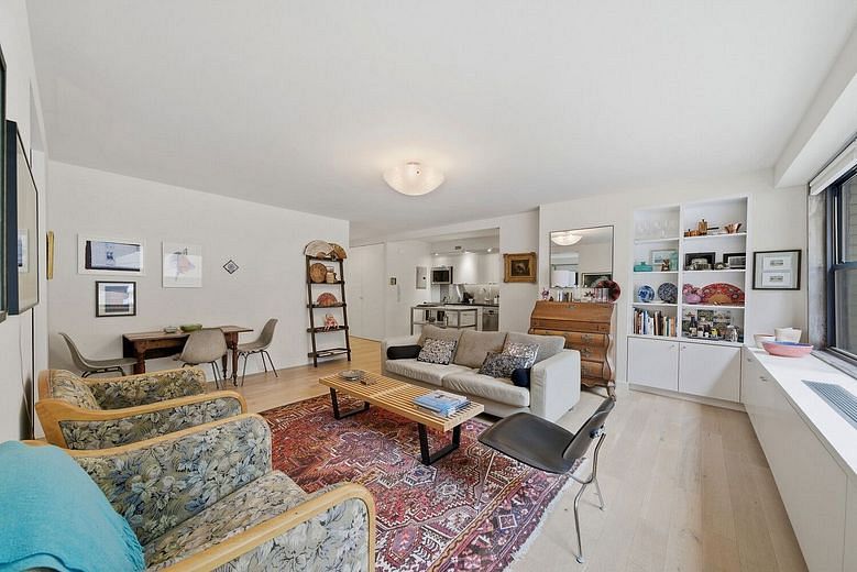 1065 Park Avenue #3BC