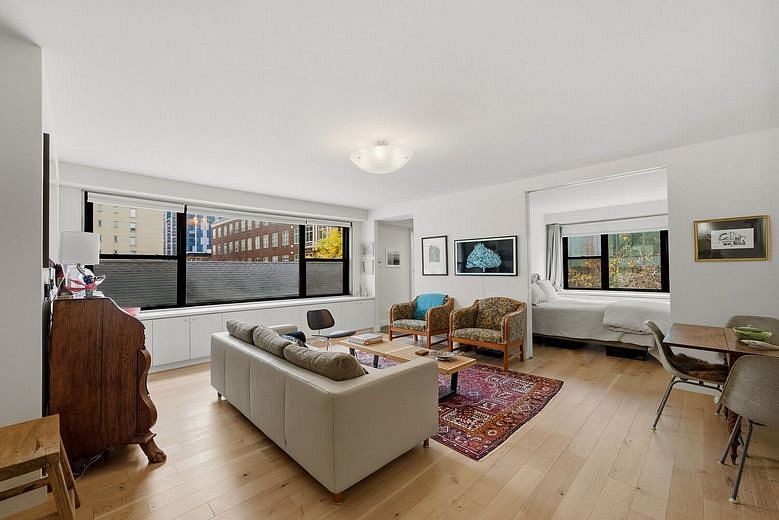 1065 Park Avenue #3C