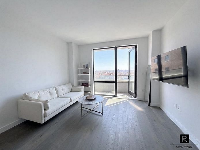 107-06 Queens Boulevard #9E