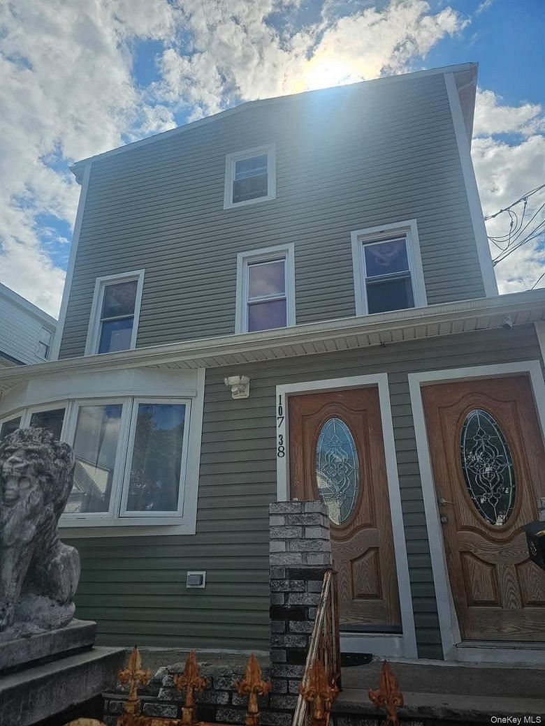107-38 Inwood Street