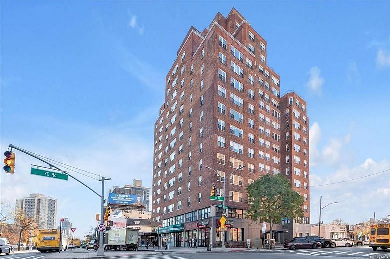 107-40 Queens Boulevard #17E