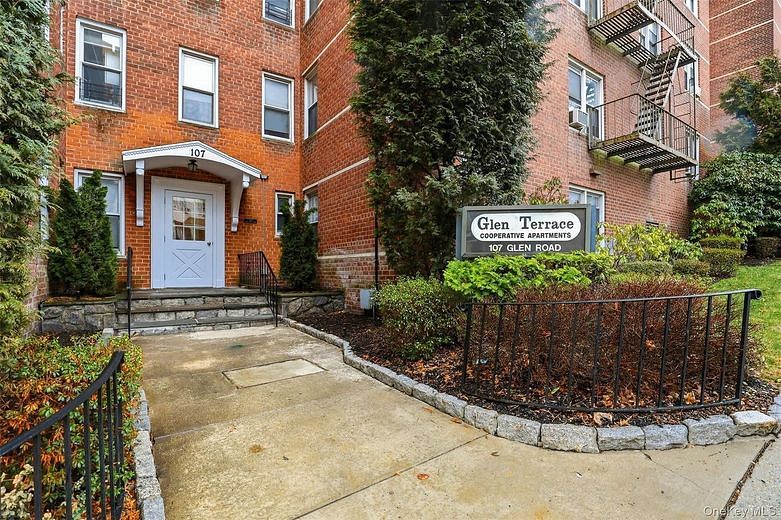 107 Glen Road #6D
