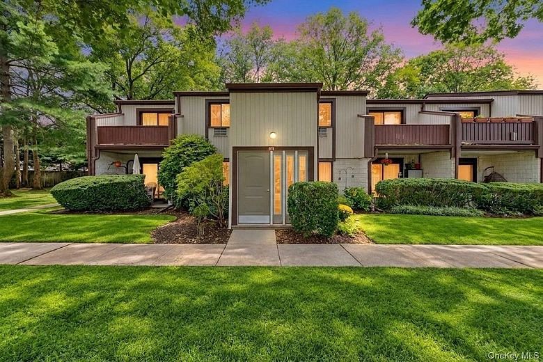 107 Richmond Boulevard #4B