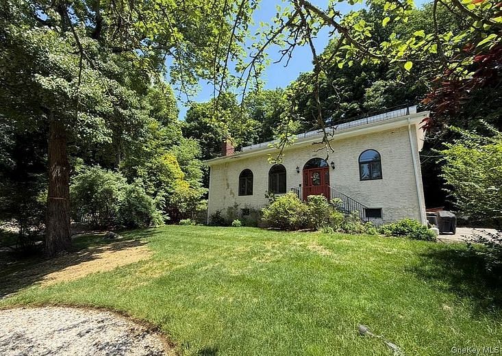 107 Stephenson Terrace
