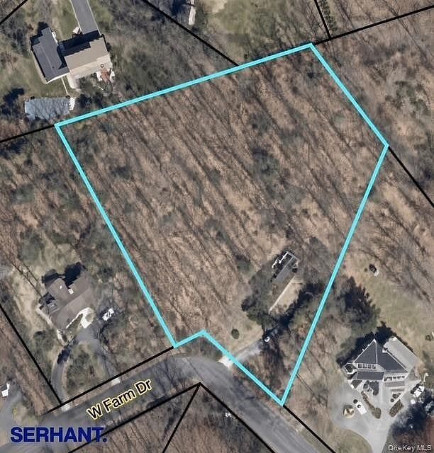 107 W Farm Drive