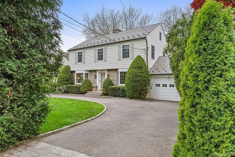 107 White Plains Road