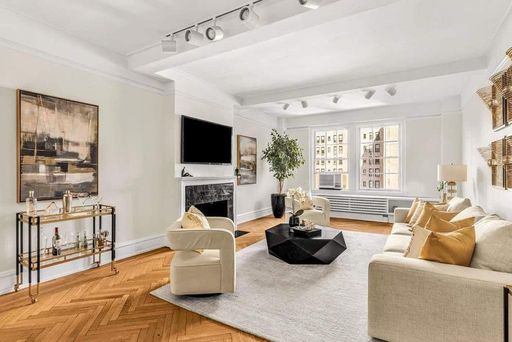 Image 1 of 14 for 1070 Park Avenue #10B in Manhattan, New York, NY, 10128